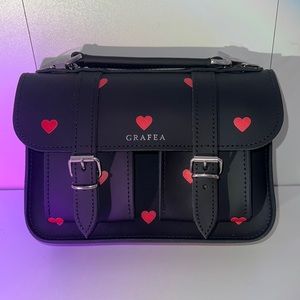 GRAFEA- Micro red hearts